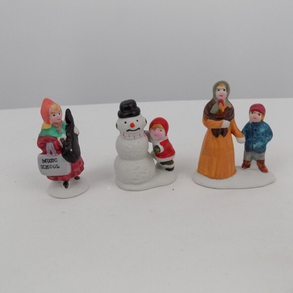 Lemax Dickensvale 11 Piece Lighted Village Set Christmas Decoration Vtg Box FLAW - Picture 9 of 11